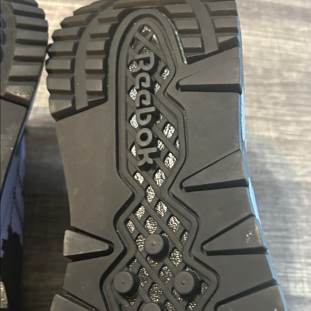 Collina Strada Black and Purple Athletic Shoes Reebok - Picture 9 of 11